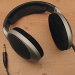 320px-Headphones-Sennheiser-HD555